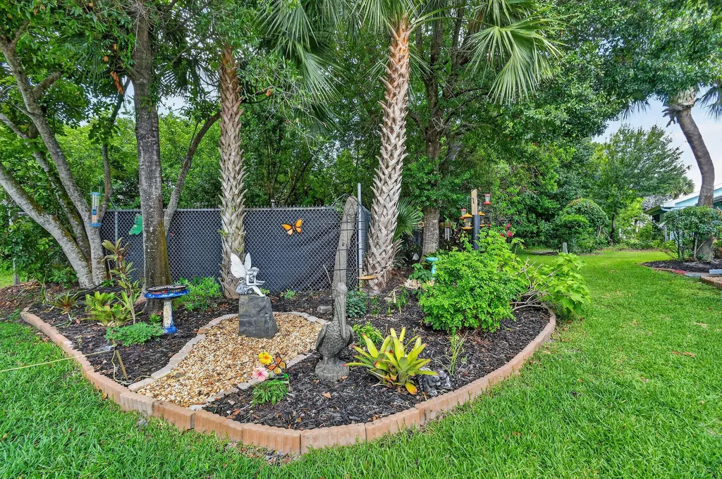 1646 SE Green Acres Circle Port St Lucie FL 34952