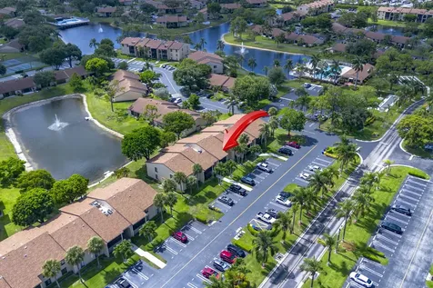 610 Sea Pine Way Greenacres FL 33415