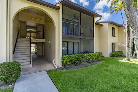 610 Sea Pine Way Greenacres FL 33415
