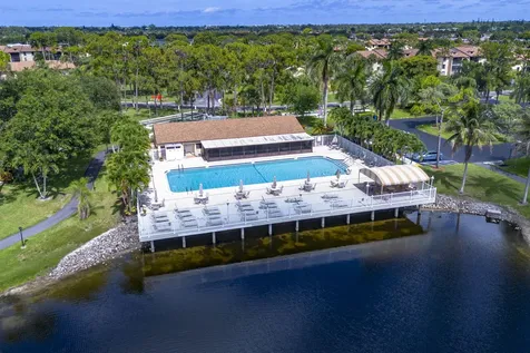610 Sea Pine Way Greenacres FL 33415