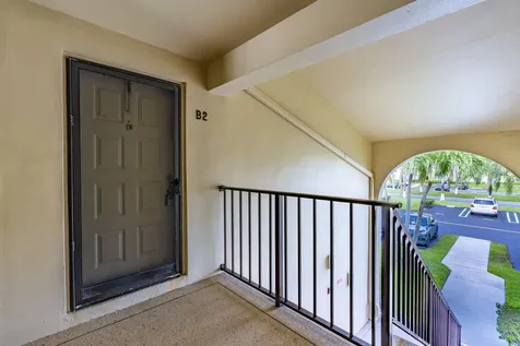 610 Sea Pine Way Greenacres FL 33415