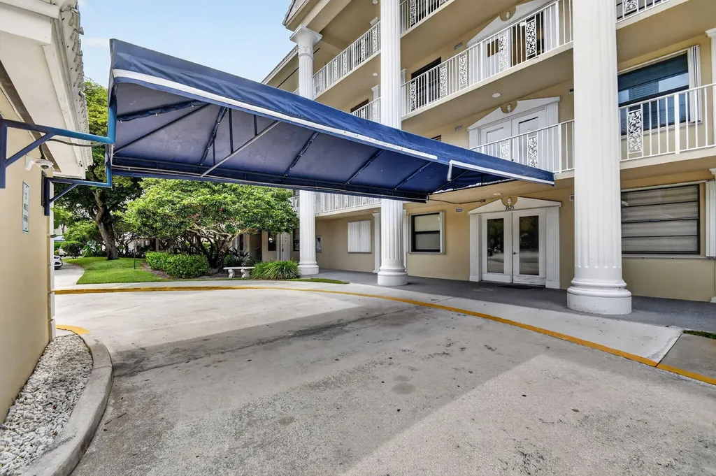 3525 Village Boulevard West Palm Beach FL 33409
