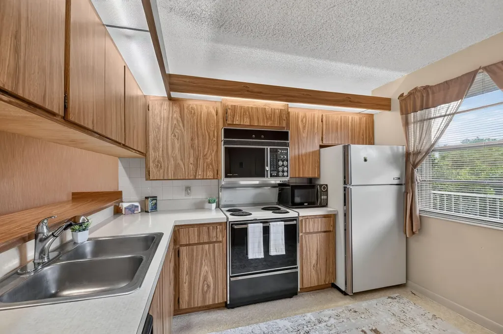 3525 Village Boulevard West Palm Beach FL 33409