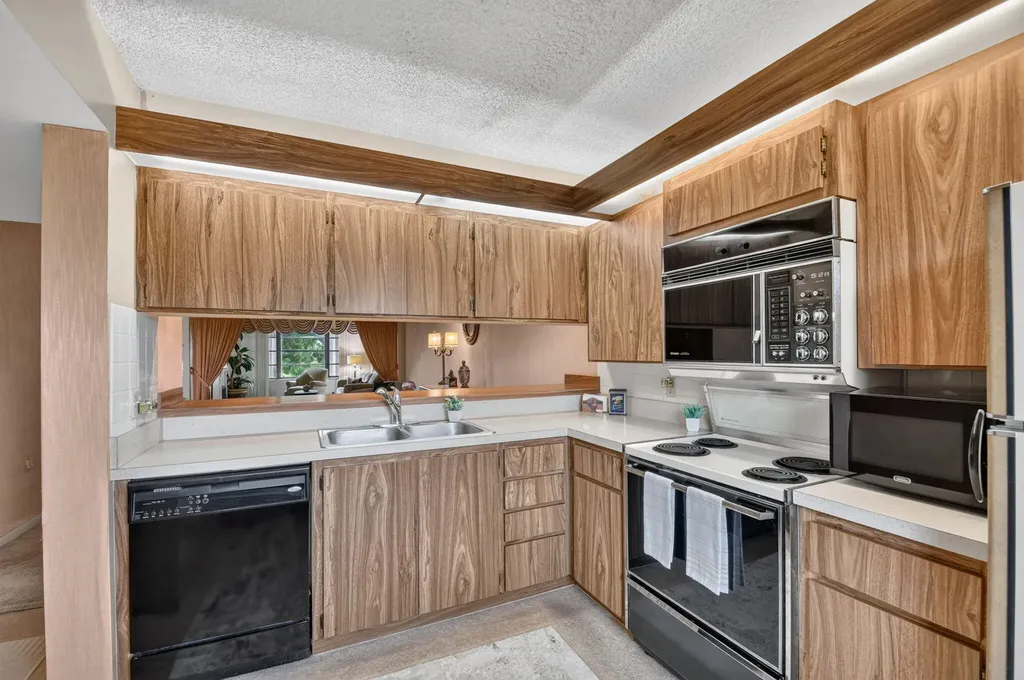 3525 Village Boulevard West Palm Beach FL 33409