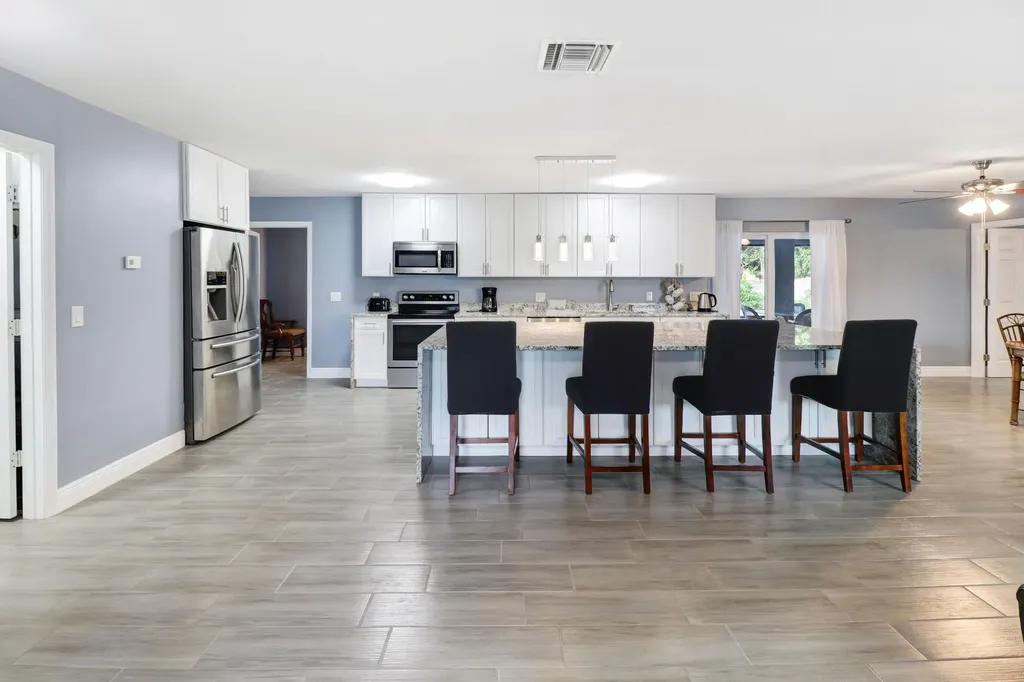 615 NE 15th Place Boynton Beach FL 33435