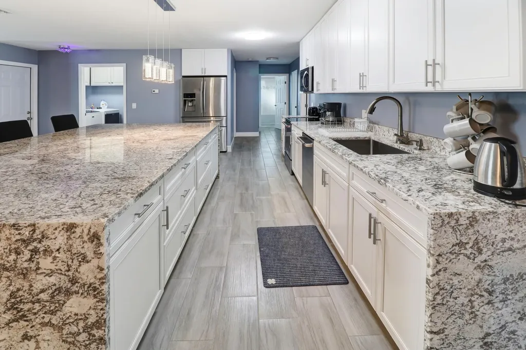 615 NE 15th Place Boynton Beach FL 33435