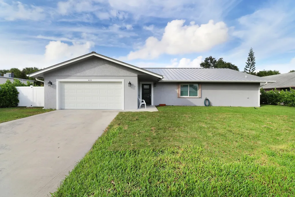 615 NE 15th Place Boynton Beach FL 33435