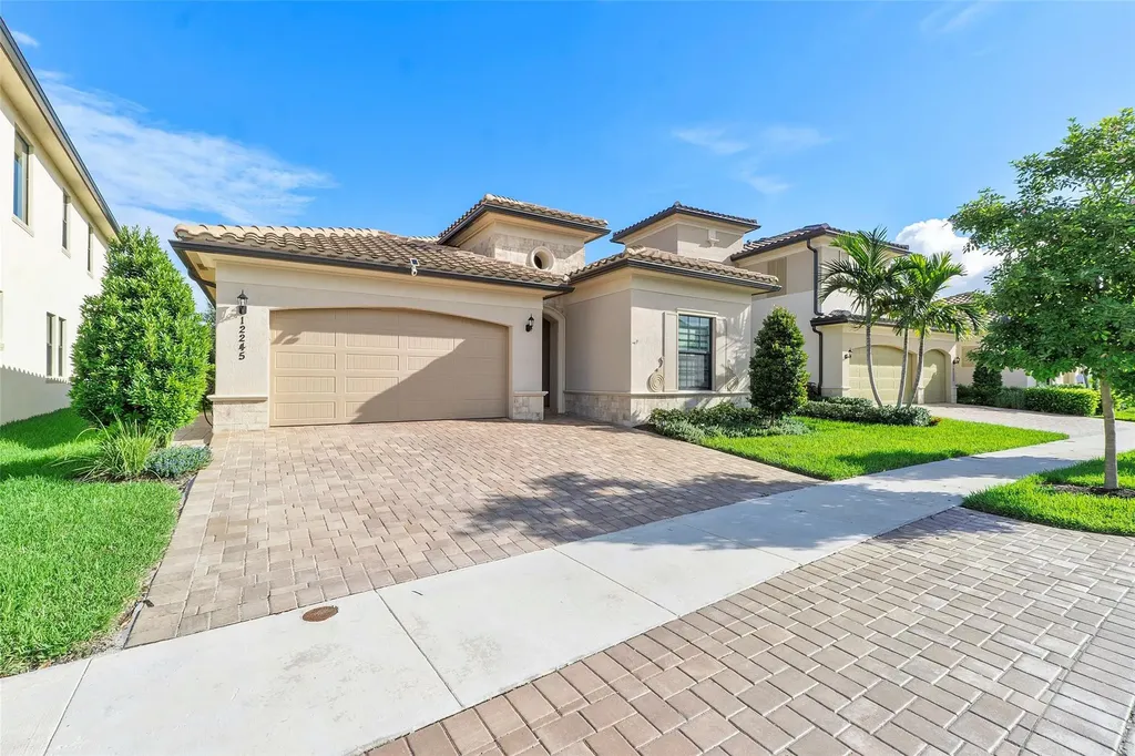 12245 N Baypoint Circle Parkland FL 33076