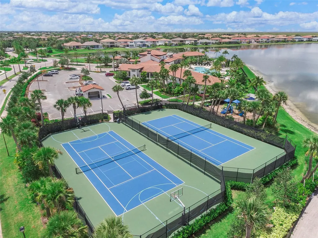 12245 N Baypoint Circle Parkland FL 33076