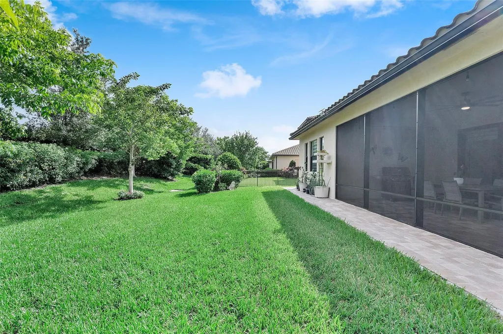 12245 N Baypoint Circle Parkland FL 33076