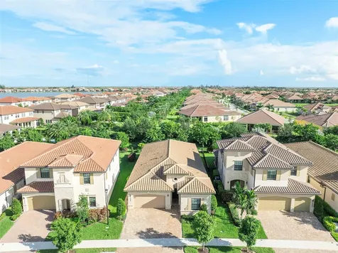 12245 N Baypoint Circle Parkland FL 33076