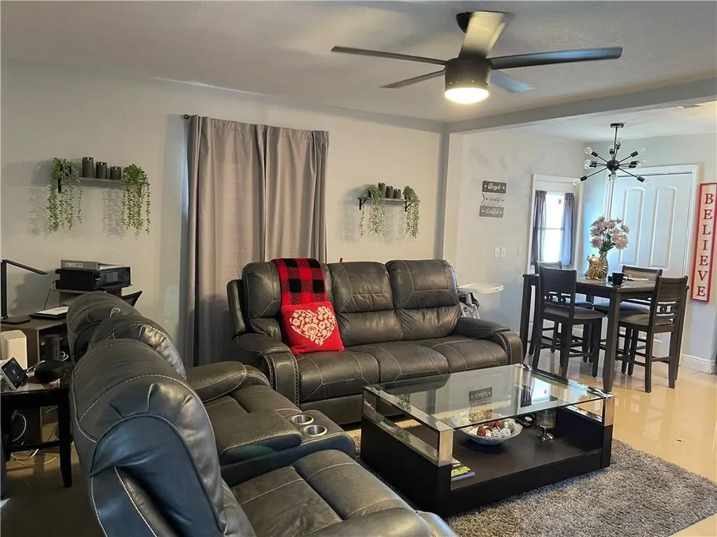 163 SW 5th Street Deerfield Beach FL 33441