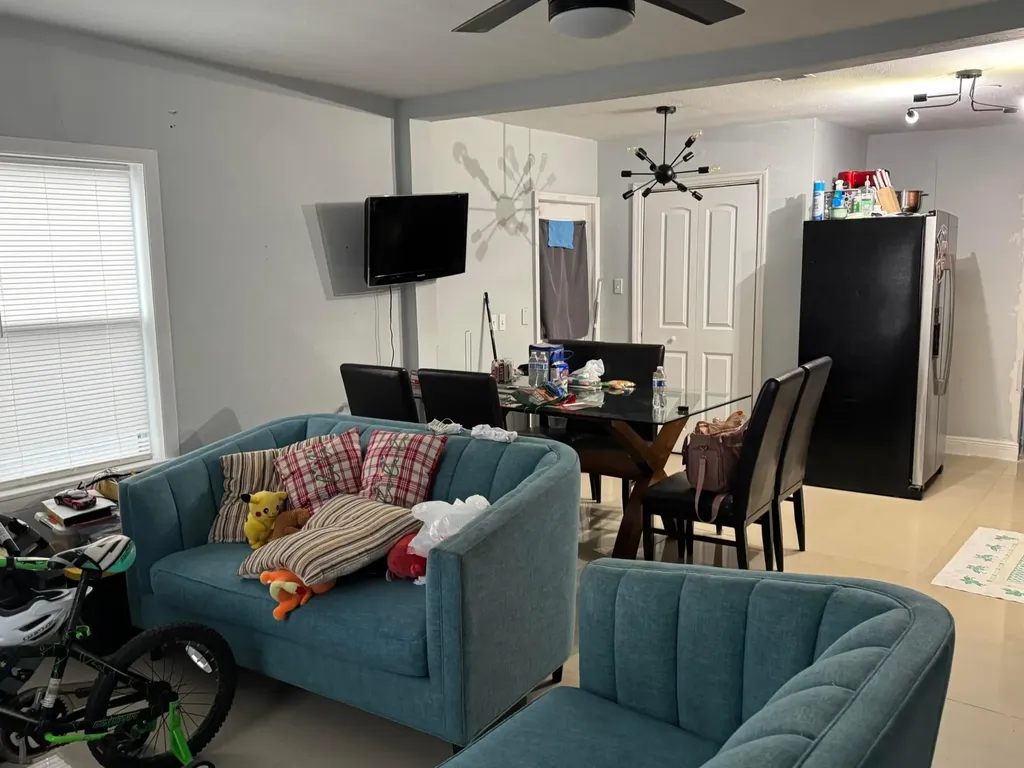163 SW 5th Street Deerfield Beach FL 33441