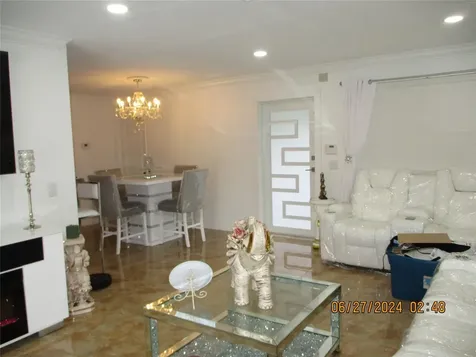 9330 NW 10th Street Pembroke Pines FL 33024