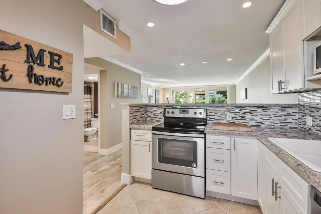 4381 Trevi Court Lake Worth FL 33467