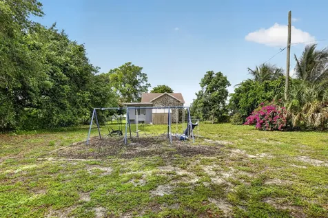 2465 Taylor Street Hollywood FL 33020