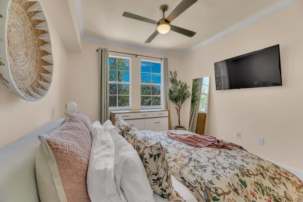 533 NE 3rd Avenue Fort Lauderdale FL 33301