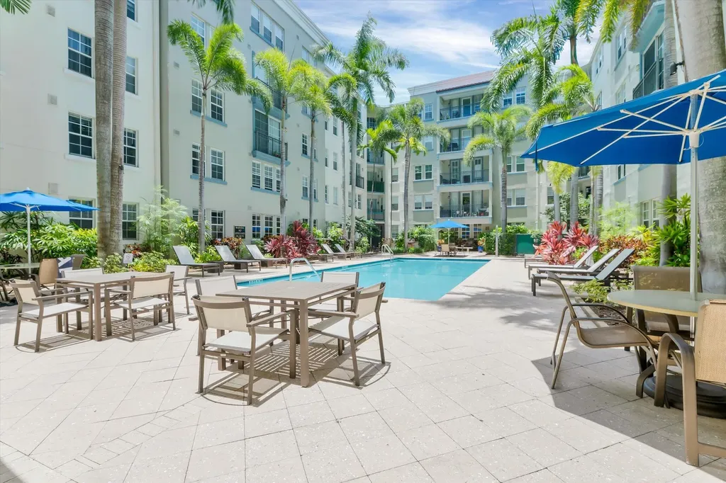 533 NE 3rd Avenue Fort Lauderdale FL 33301