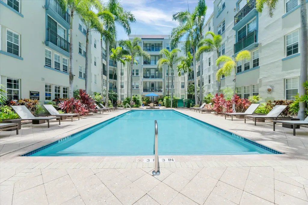 533 NE 3rd Avenue Fort Lauderdale FL 33301