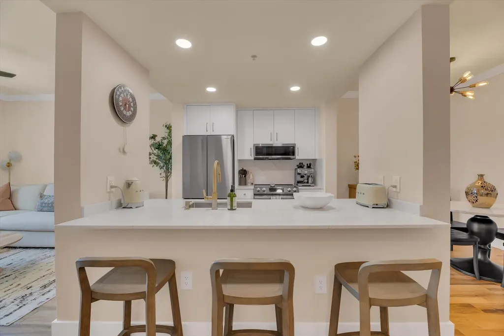 533 NE 3rd Avenue Fort Lauderdale FL 33301