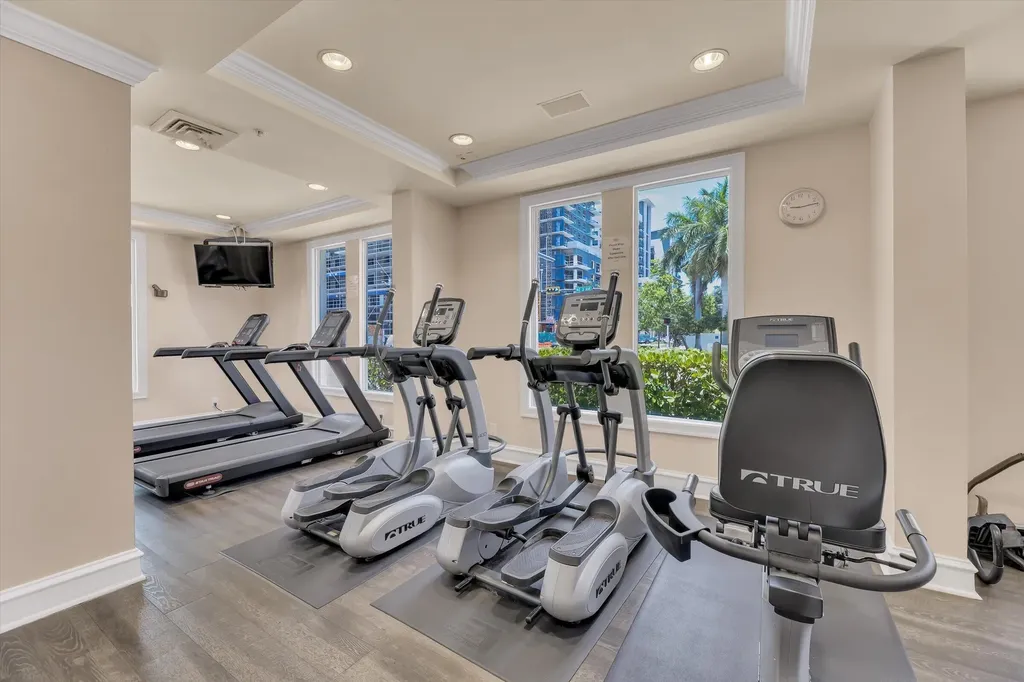 533 NE 3rd Avenue Fort Lauderdale FL 33301