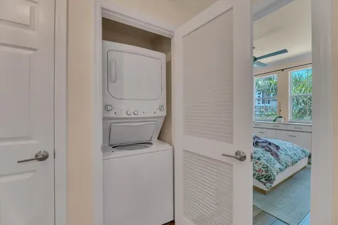 533 NE 3rd Avenue Fort Lauderdale FL 33301