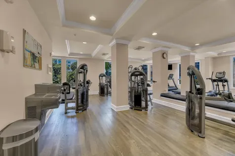 533 NE 3rd Avenue Fort Lauderdale FL 33301