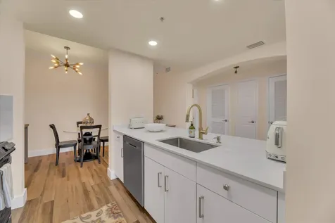 533 NE 3rd Avenue Fort Lauderdale FL 33301