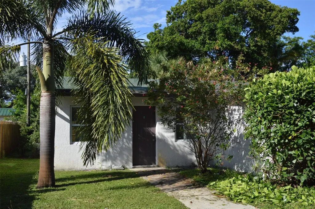 819 NE 14th Court Fort Lauderdale FL 33304