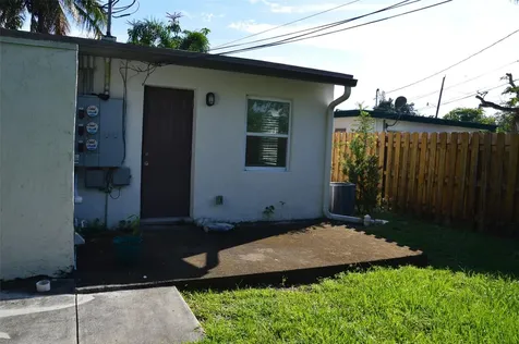 819 NE 14th Court Fort Lauderdale FL 33304