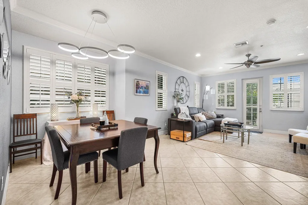 290 NE 5th Avenue Delray Beach FL 33483