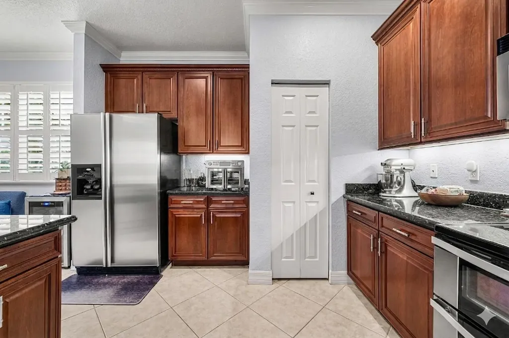 290 NE 5th Avenue Delray Beach FL 33483