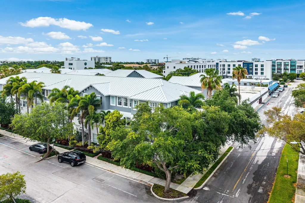 290 NE 5th Avenue Delray Beach FL 33483