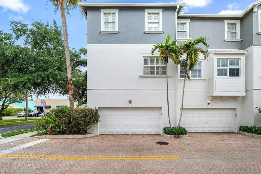 290 NE 5th Avenue Delray Beach FL 33483