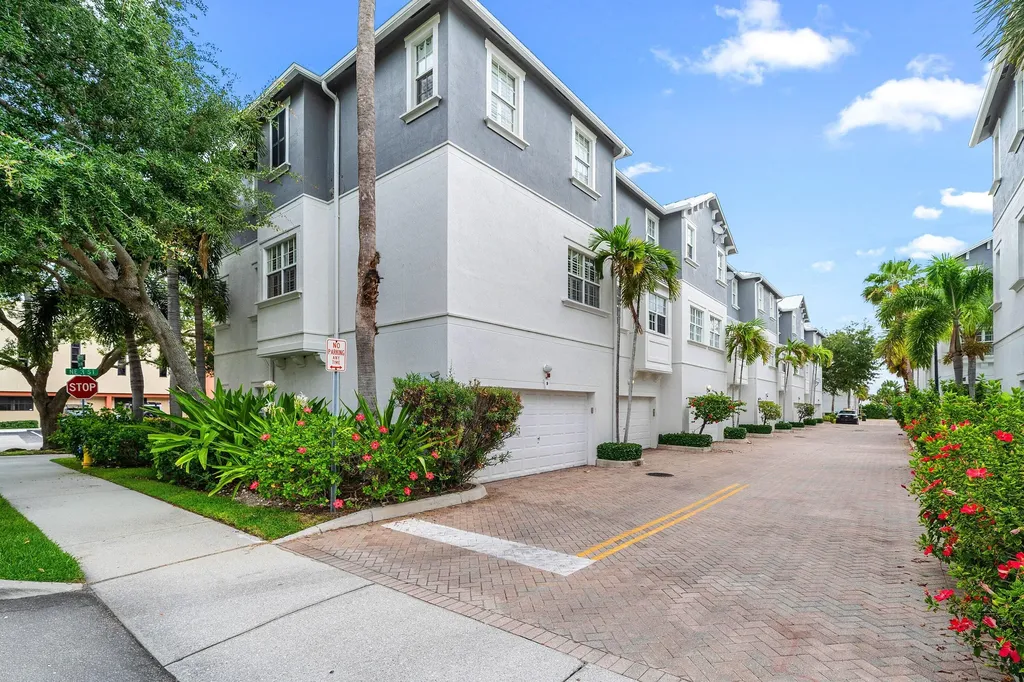 290 NE 5th Avenue Delray Beach FL 33483