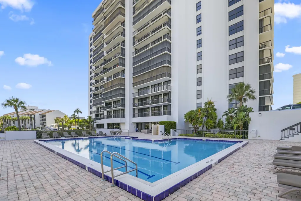 4748 S Ocean Boulevard Highland Beach FL 33487