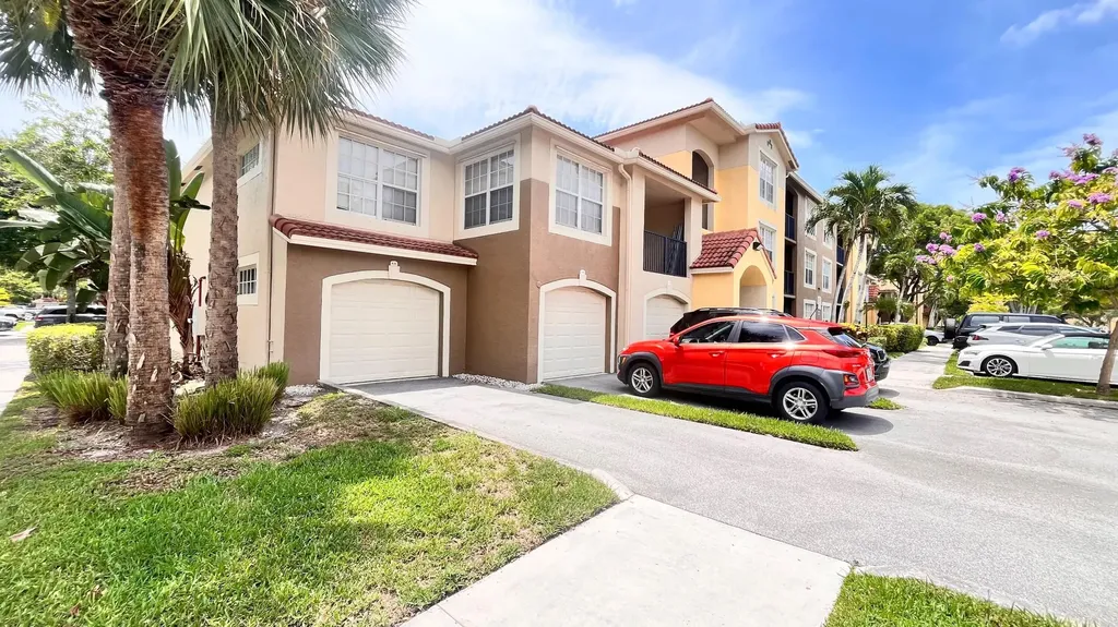 15035 Michelangelo 202 Boulevard Delray Beach FL 33446