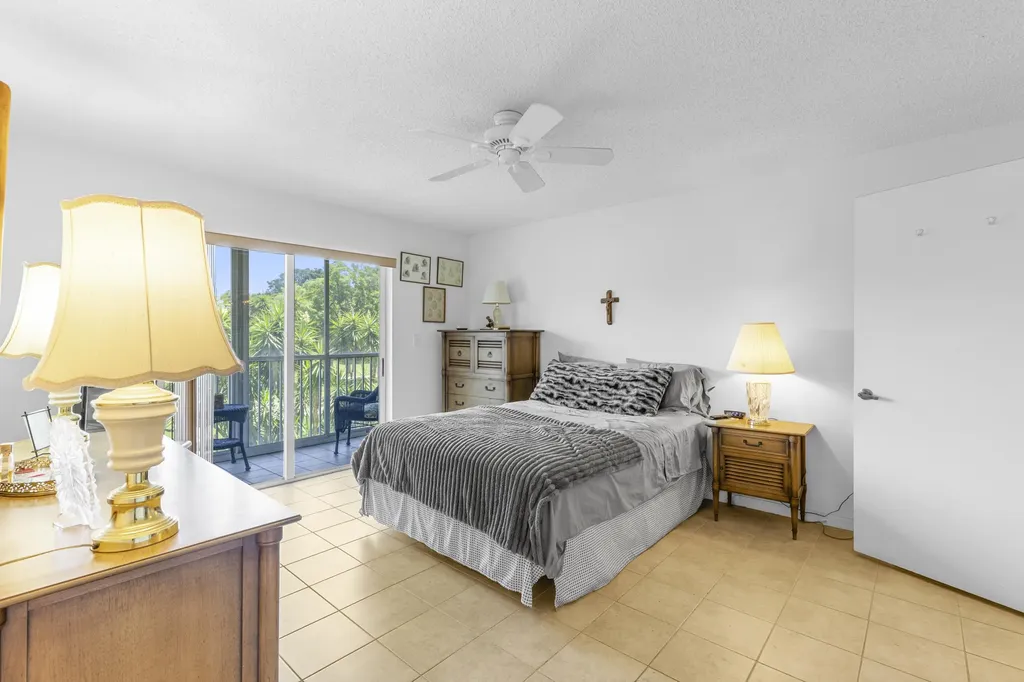 9470 Tangerine Place Davie FL 33324