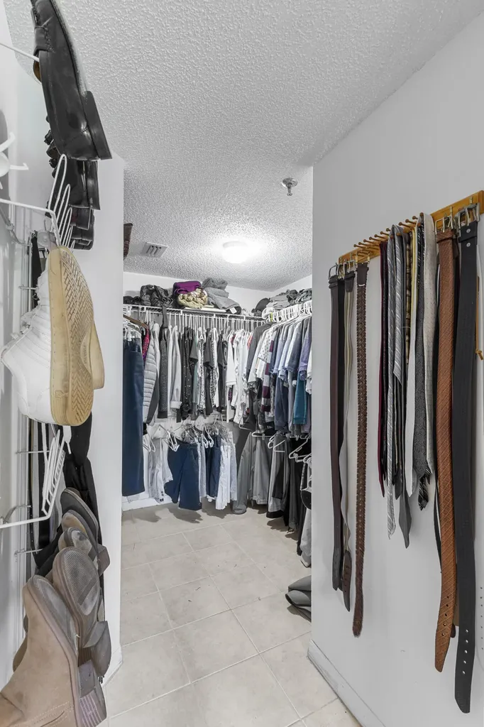 9470 Tangerine Place Davie FL 33324
