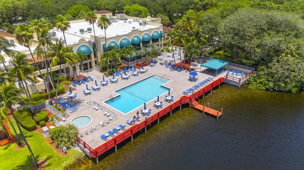 9470 Tangerine Place Davie FL 33324