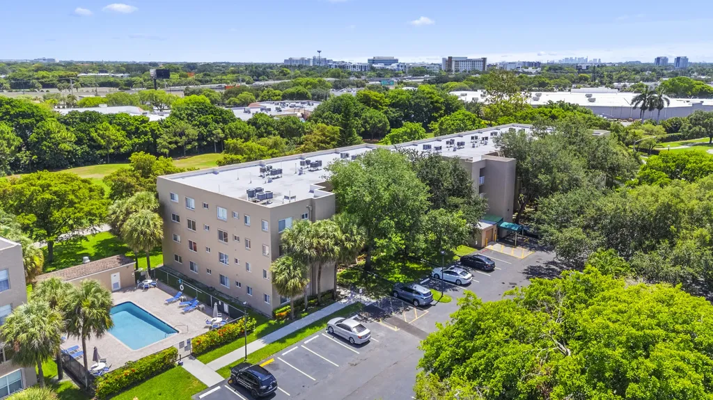 9470 Tangerine Place Davie FL 33324