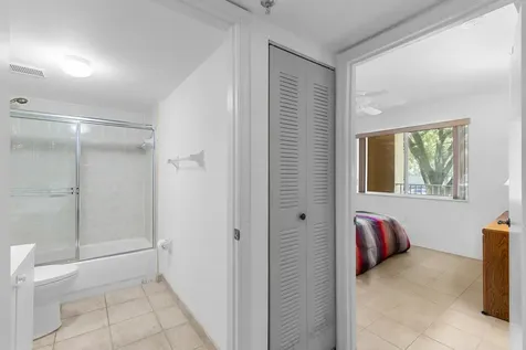 9470 Tangerine Place Davie FL 33324