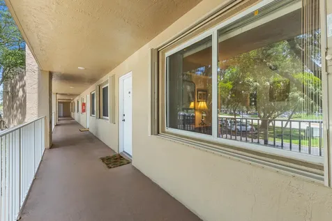 9470 Tangerine Place Davie FL 33324