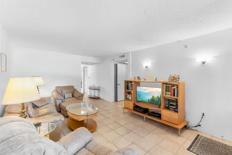 9470 Tangerine Place Davie FL 33324