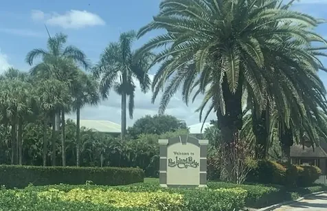 9470 Tangerine Place Davie FL 33324
