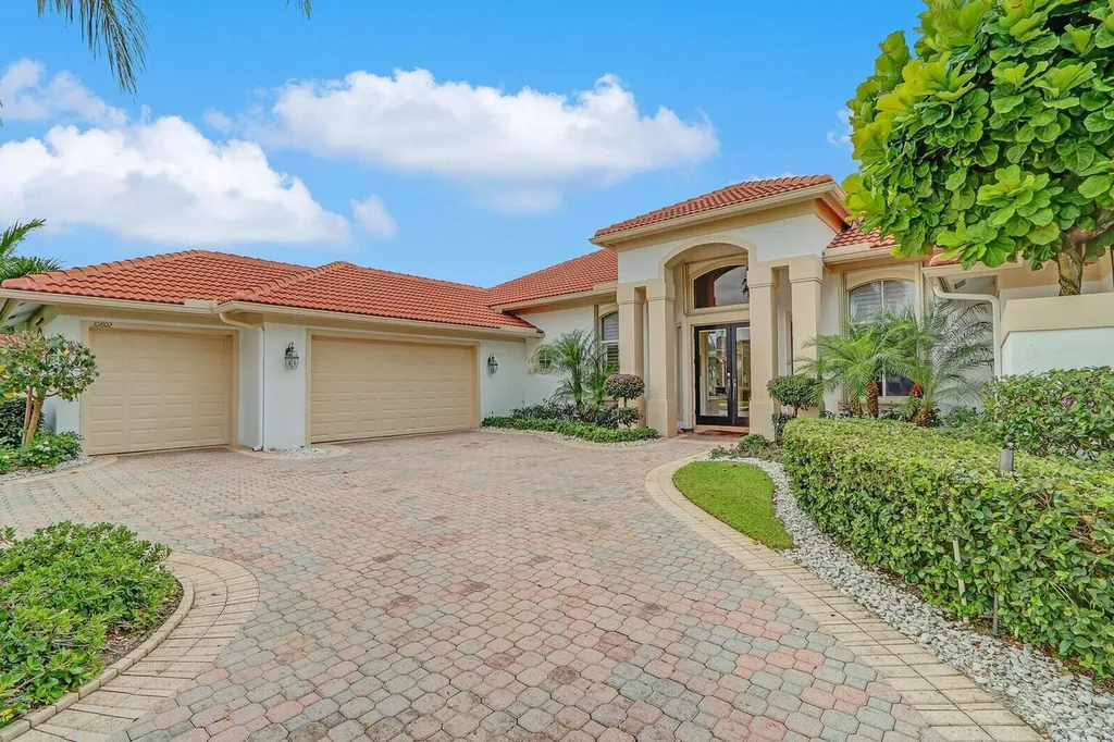 10802 Egret Pointe Lane West Palm Beach FL 33412