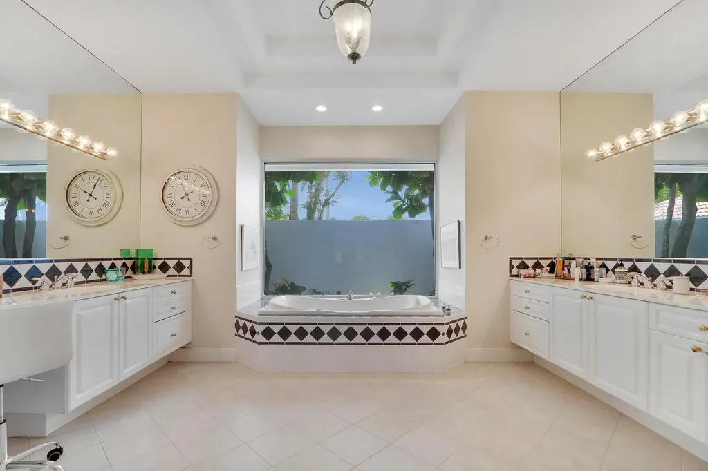 10802 Egret Pointe Lane West Palm Beach FL 33412