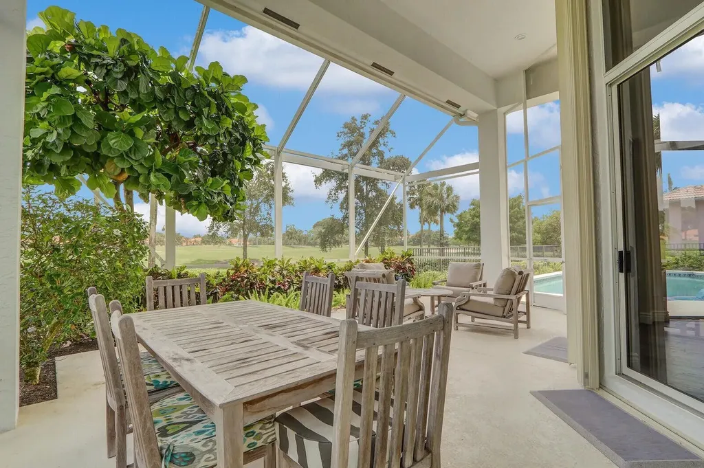 10802 Egret Pointe Lane West Palm Beach FL 33412