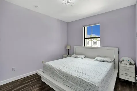 8768 NW 98th Avenue Doral FL 33178