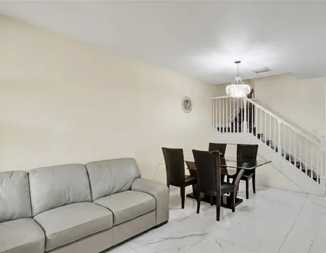 8768 NW 98th Avenue Doral FL 33178